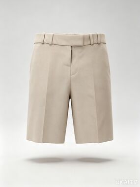 Chloe beige knee‑length bermuda shorts